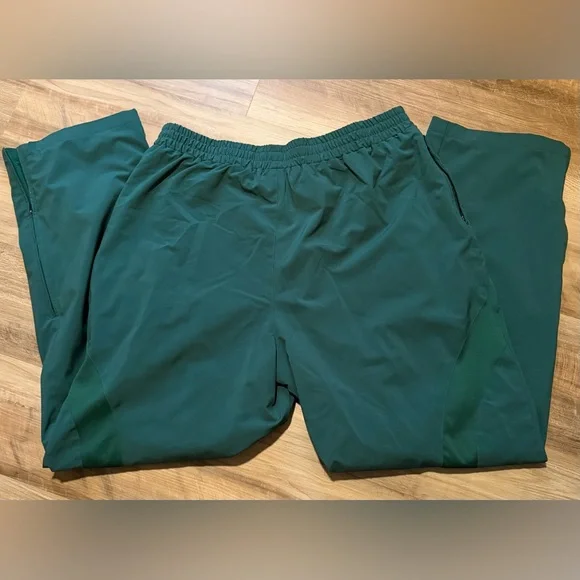 New Balance Men's Dark Green Pants - Picture 4 of 6